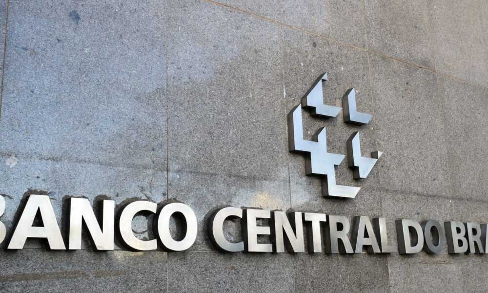 contas-externas-tem-saldo-negativo-de-us$-1,7-bilhao-em-abril