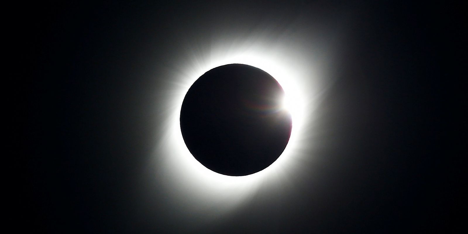 observacao-do-eclipse-exige-cuidados-para-evitar-lesao-nos-olhos