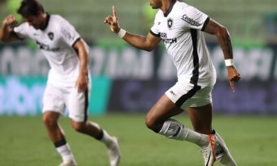 botafogo-conta-com-junior-santos-artilheiro-para-superar-america-mg