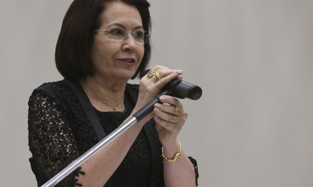 primeira-mulher-a-presidir-stj,-ministra-laurita-vaz-se-aposenta