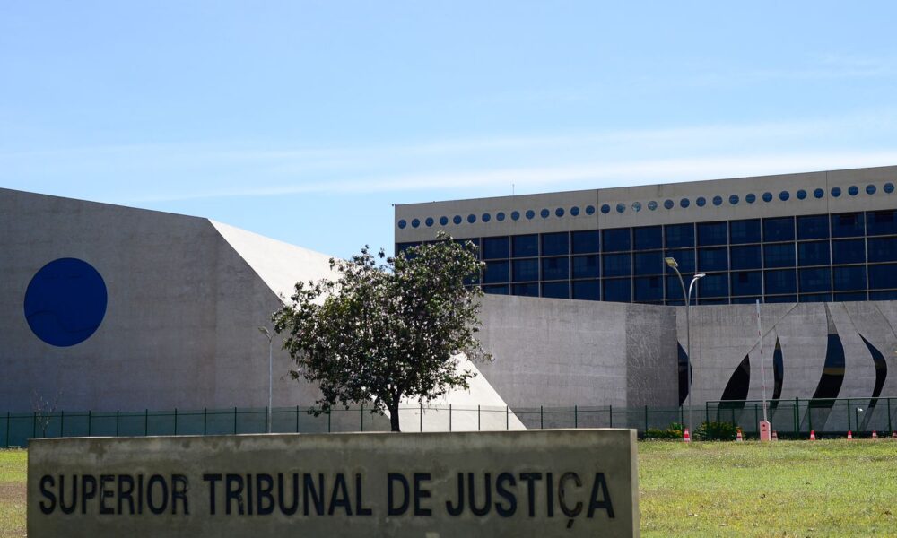 senado-aprova-tres-indicacoes-de-lula-para-o-stj