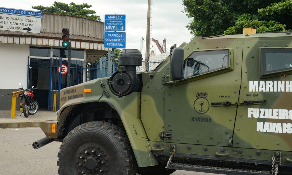 glo:-militares-comecam-a-atuar-em-portos-e-aeroportos 