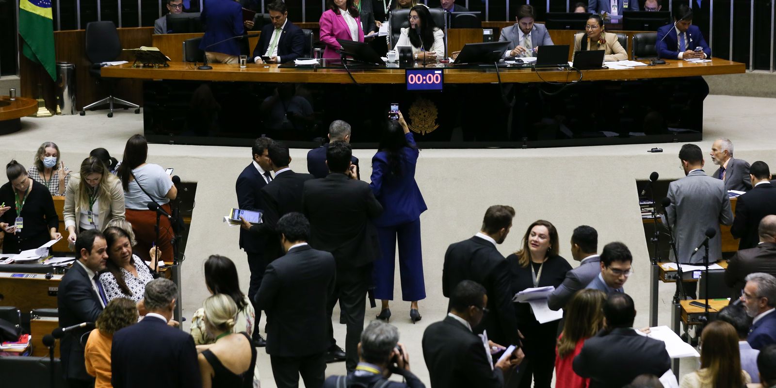 camara-aprova-protocolo-para-coibir-violencia-contra-mulher-em-bar