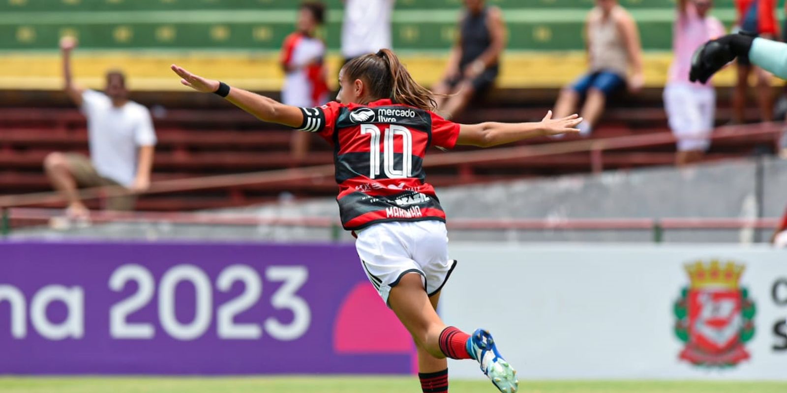 flamengo-supera-botafogo-e-fatura-primeira-edicao-da-copinha-feminina