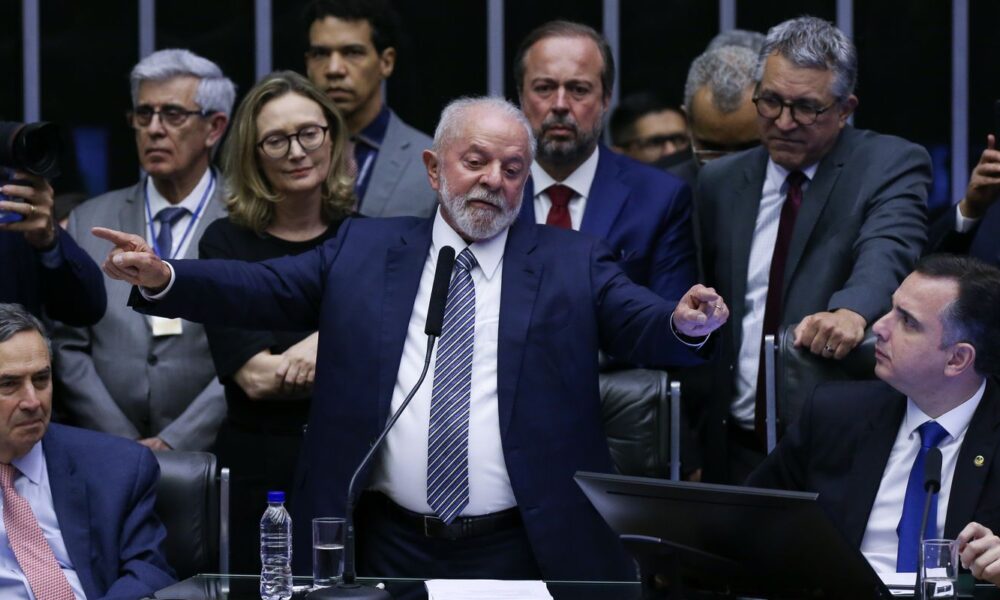 lula-destaca-“fotografia-historica”-da-reforma-tributaria