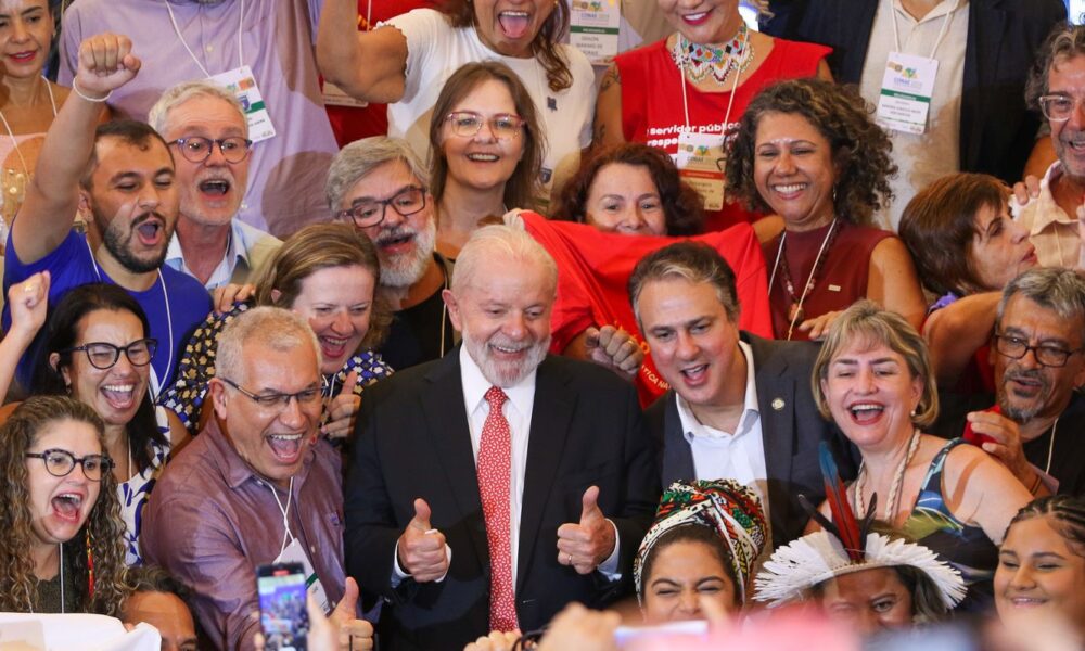 lula:-construcao-coletiva-do-novo-pne-e-conquista-da-democracia