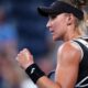 bia-haddad-vence-estreia-e-avanca-as-oitavas-do-wta-500-de-abu-dhabi