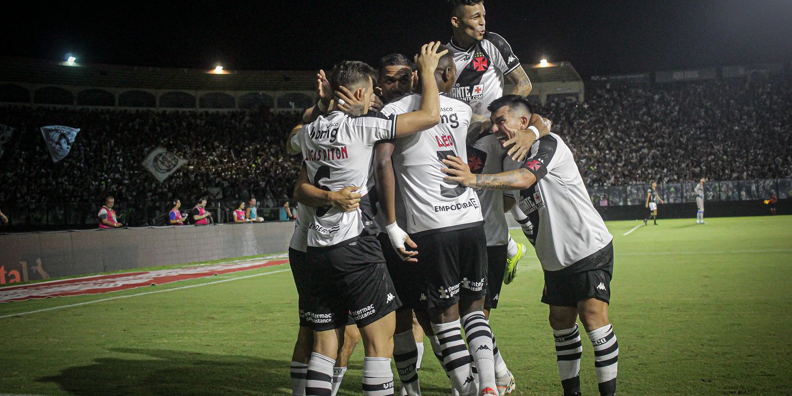 vasco-vence-agua-santa-para-seguir-em-frente-na-copa-do-brasil