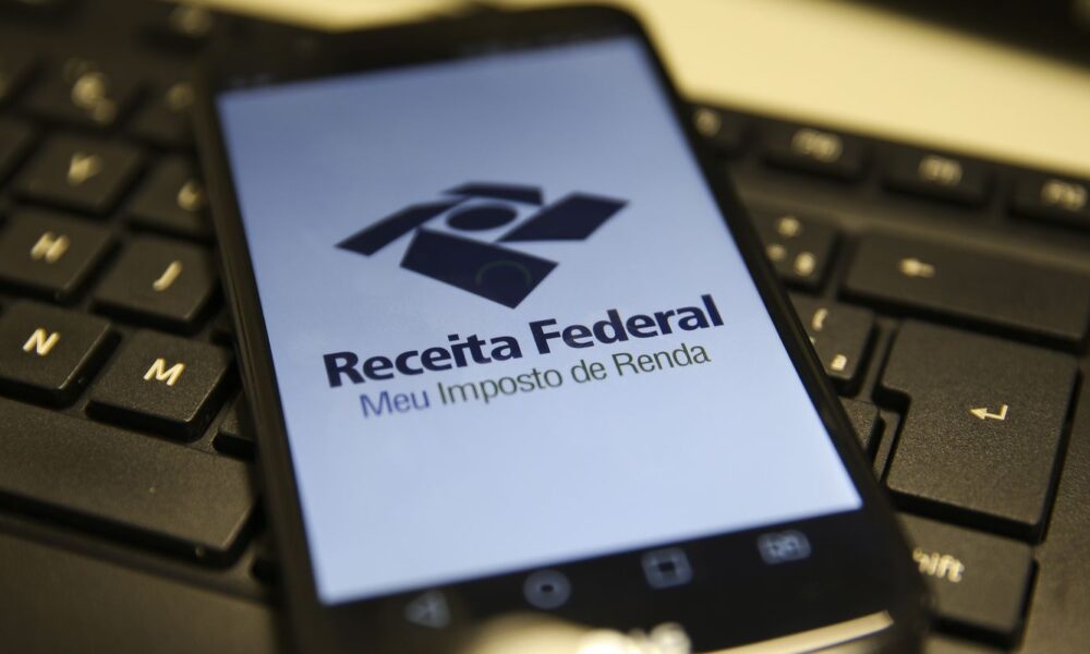 receita-abre-consulta-a-lote-residual-de-restituicao-do-ir