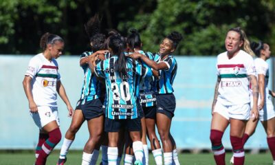 gremio-segura-reacao-do-flu-e-vence-no-brasileiro-feminino-de-futebol