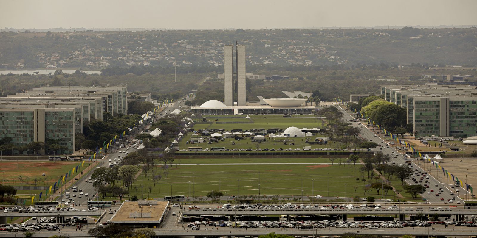 divida-publica-sobe-2,25%-em-fevereiro-e-aproxima-se-de-r$-6,6-tri