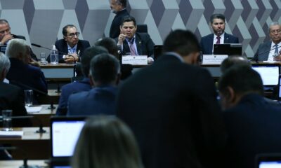 comissao-do-senado-aprova-aumento-de-salarios-de-juizes-e-promotores 