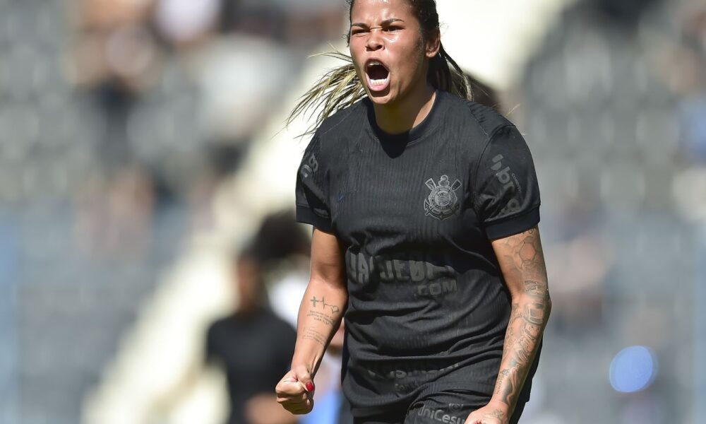 corinthians-vence-e-amplia-vantagem-na-ponta-do-brasileiro-feminino