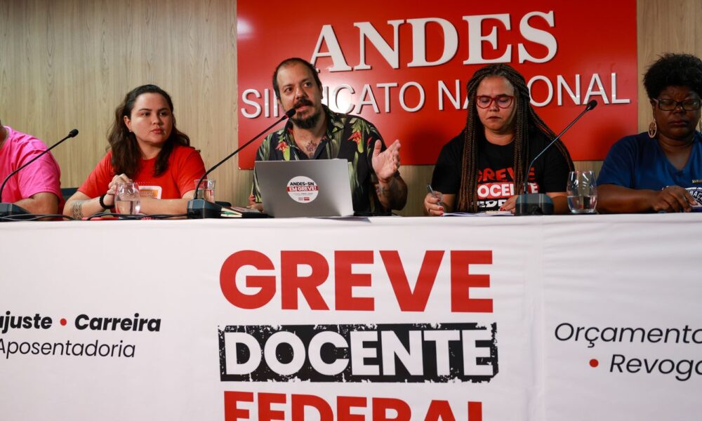 universidades-e-institutos-federais-de-ensino-superior-mantem-greve