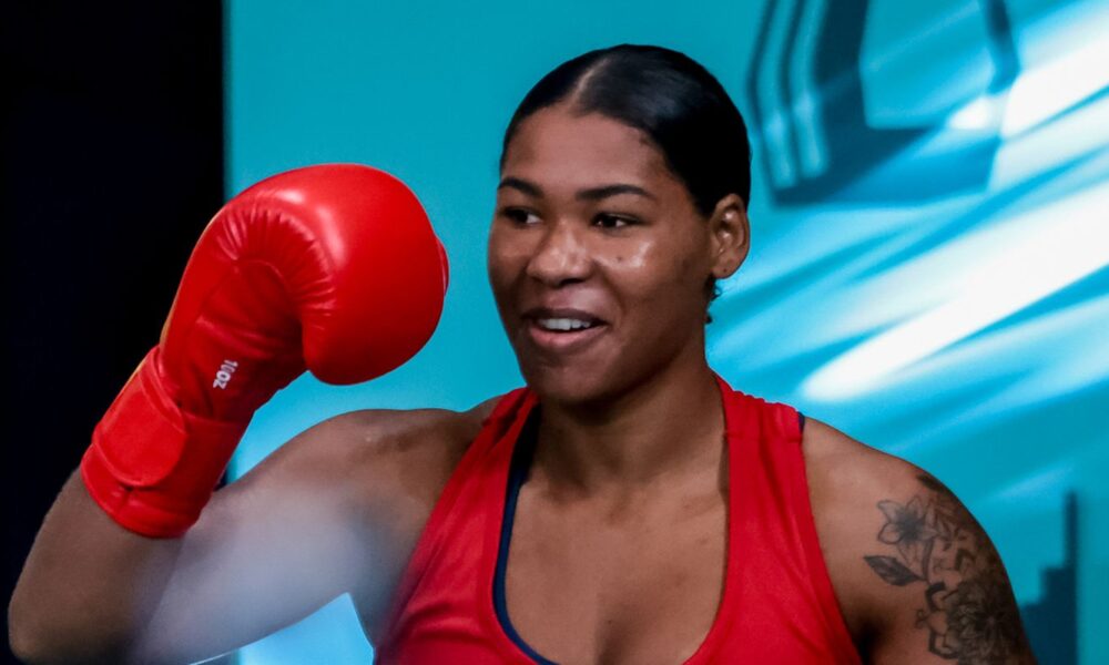 viviane-pereira-vence-luta-de-estreia-no-ultimo-pre-olimpico-de-boxe