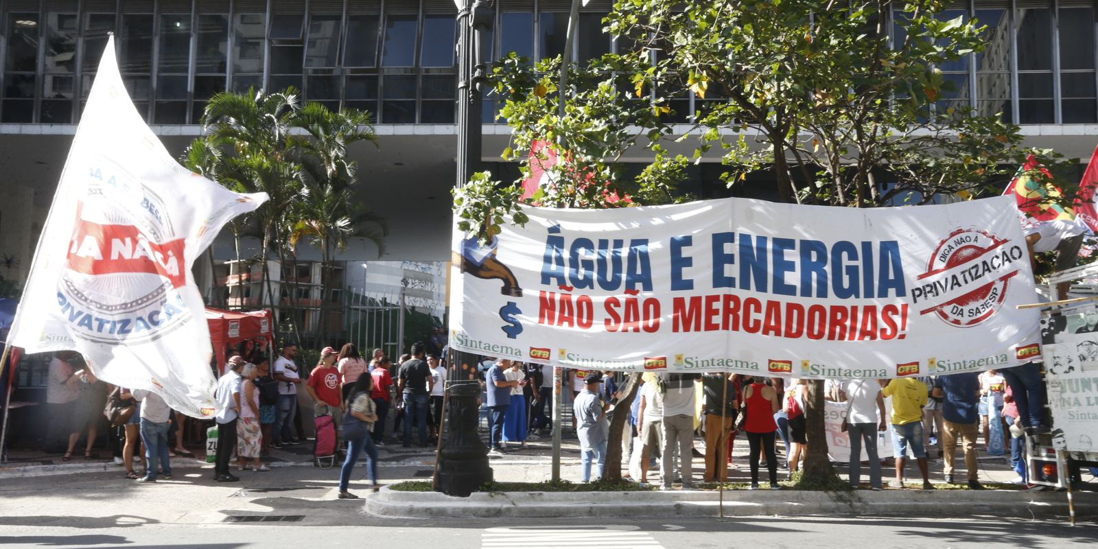 barroso-mantem-processo-de-privatizacao-da-sabesp