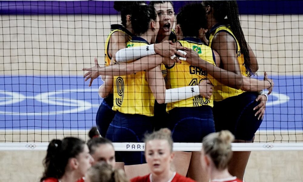 brasil-bate-polonia-para-garantir-melhor-campanha-do-volei-na-1a-fase