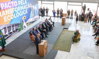 chefes-de-poderes-assinam-pacto-sobre-transformacao-ecologica