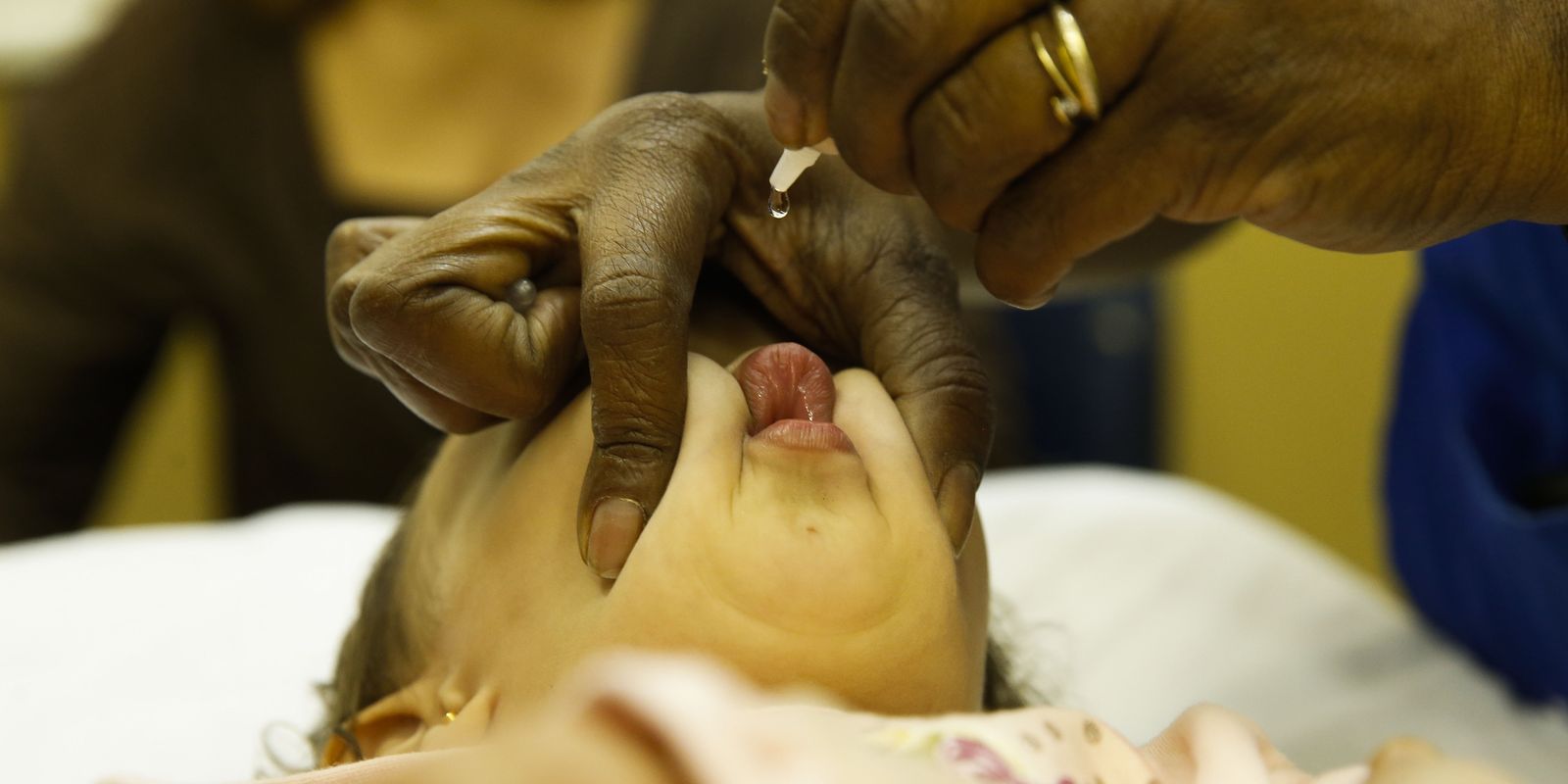 oms-confirma-polio-em-bebe-de-10-meses-na-faixa-de-gaza