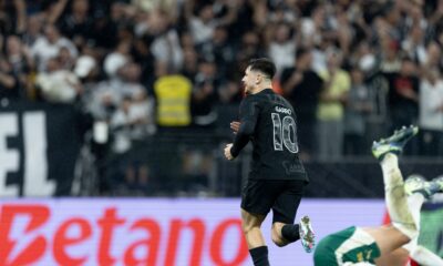 corinthians-vence-classico-com-o-palmeiras-para-se-afastar-do-z4