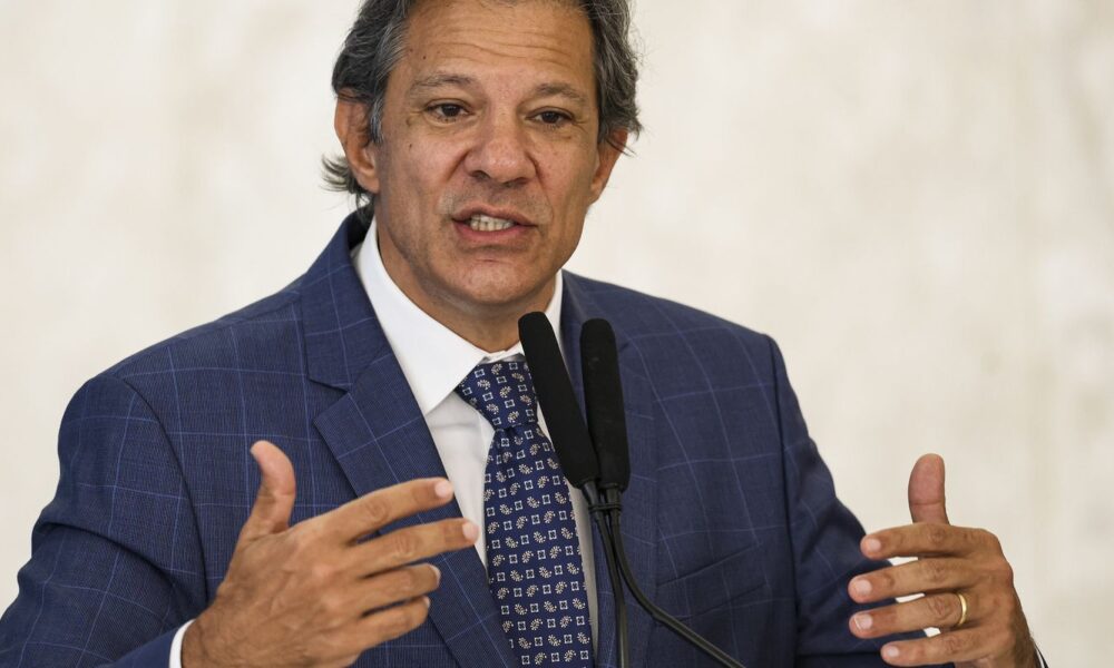 pacote-de-corte-de-gastos-pode-ser-anunciado-nesta-quinta,-diz-haddad