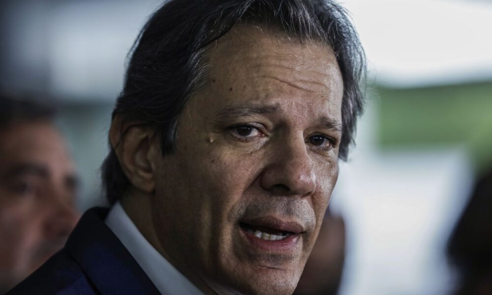 lula-pediu-inclusao-de-ministerio-em-corte-de-gastos,-diz-haddad