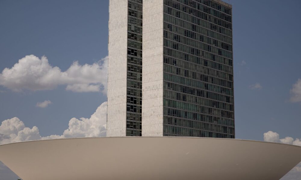 projetos-de-corte-de-gastos-serao-relatados-por-deputados-do-pp-e-mdb