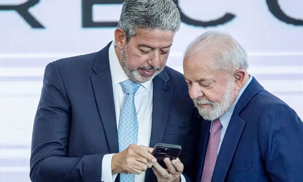 lira-e-lula-se-reunem-no-alvorada-em-meio-a-bloqueio-de-emendas